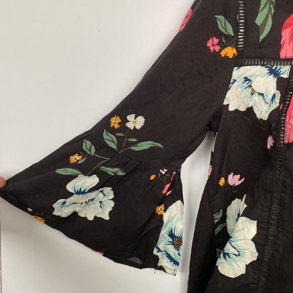Old Navy Floral Top with Bell Sleeves-XS Petite - Picture 3 of 5